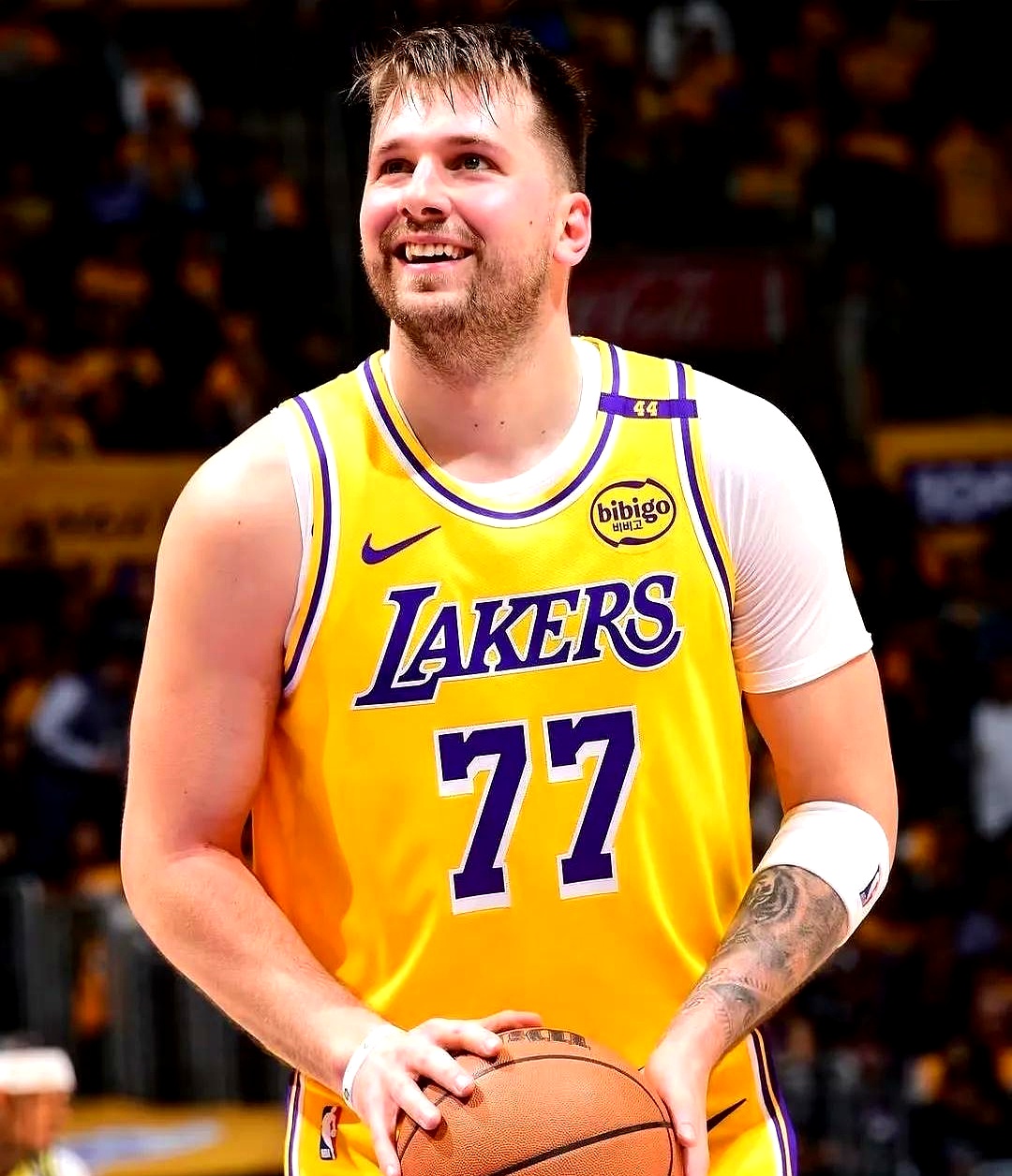 包含浓眉哥连续十场比赛得分超过战术调整，巴塞罗那不断突破！的词条